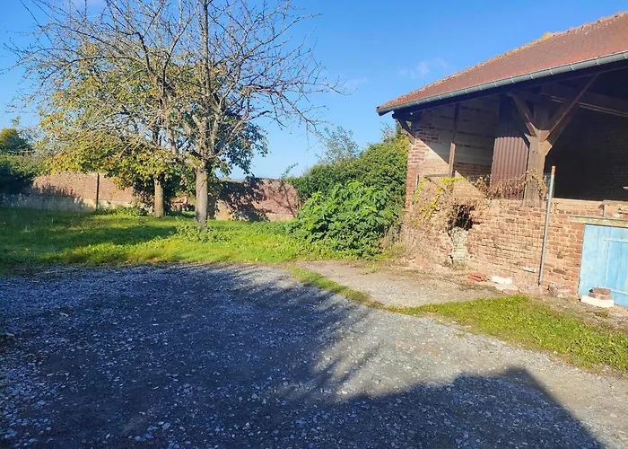 14m2 Calme Et Parking Privé Pensión 3*